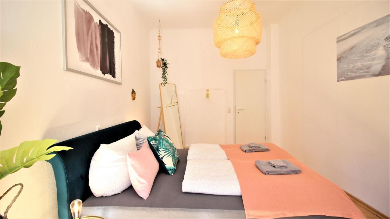 Homie Stay Schiestlstrasse - Moderne Altbauapartments, Nahe Stadtzentrum & Weinberge Würzburg Exteriör bild